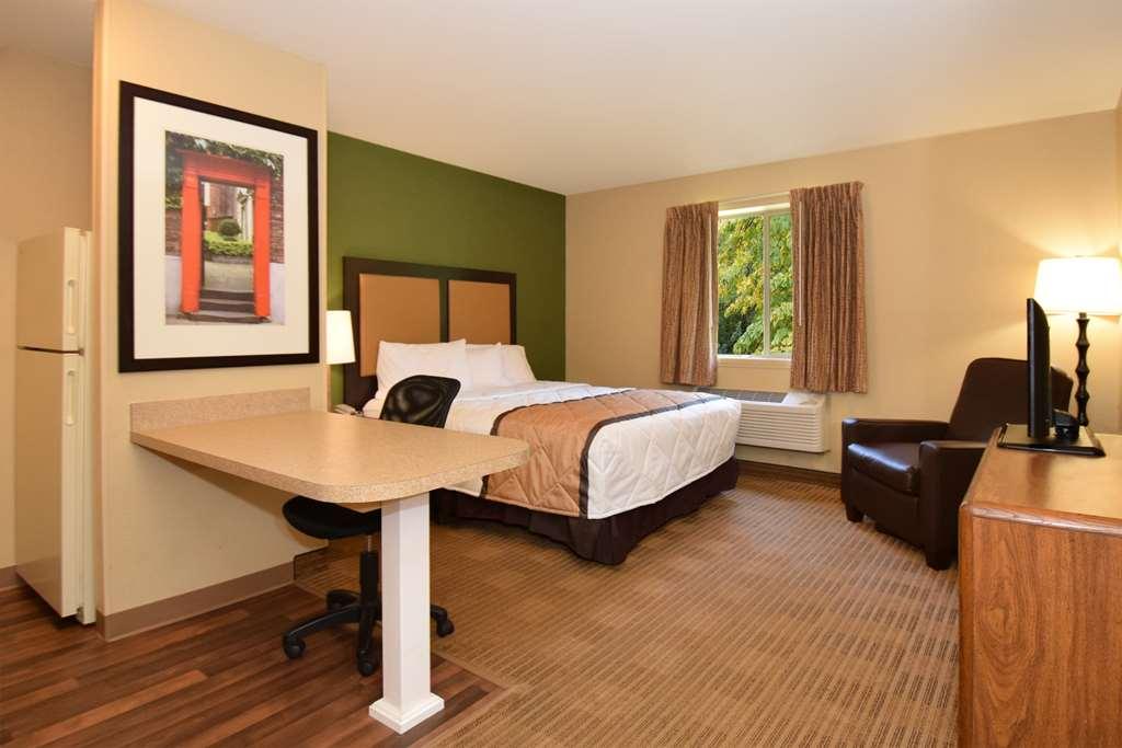 Extended Stay America Select Suites - Raleigh - Cary - Regency Parkway South חדר תמונה