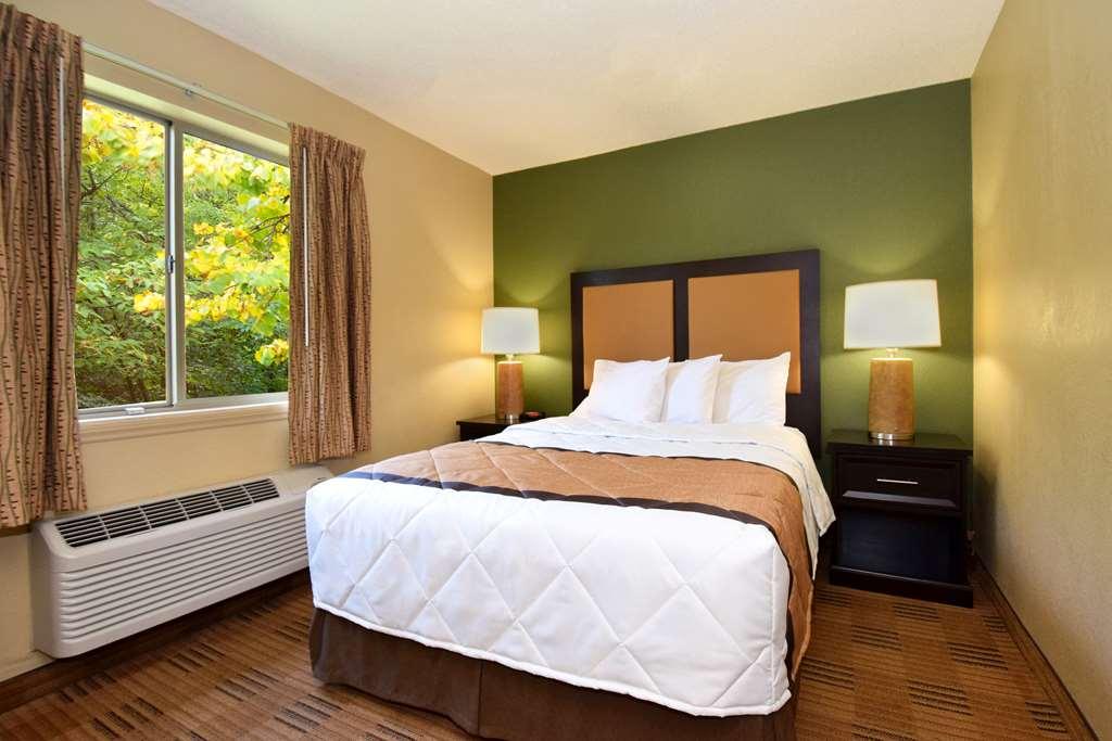 Extended Stay America Select Suites - Raleigh - Cary - Regency Parkway South חדר תמונה