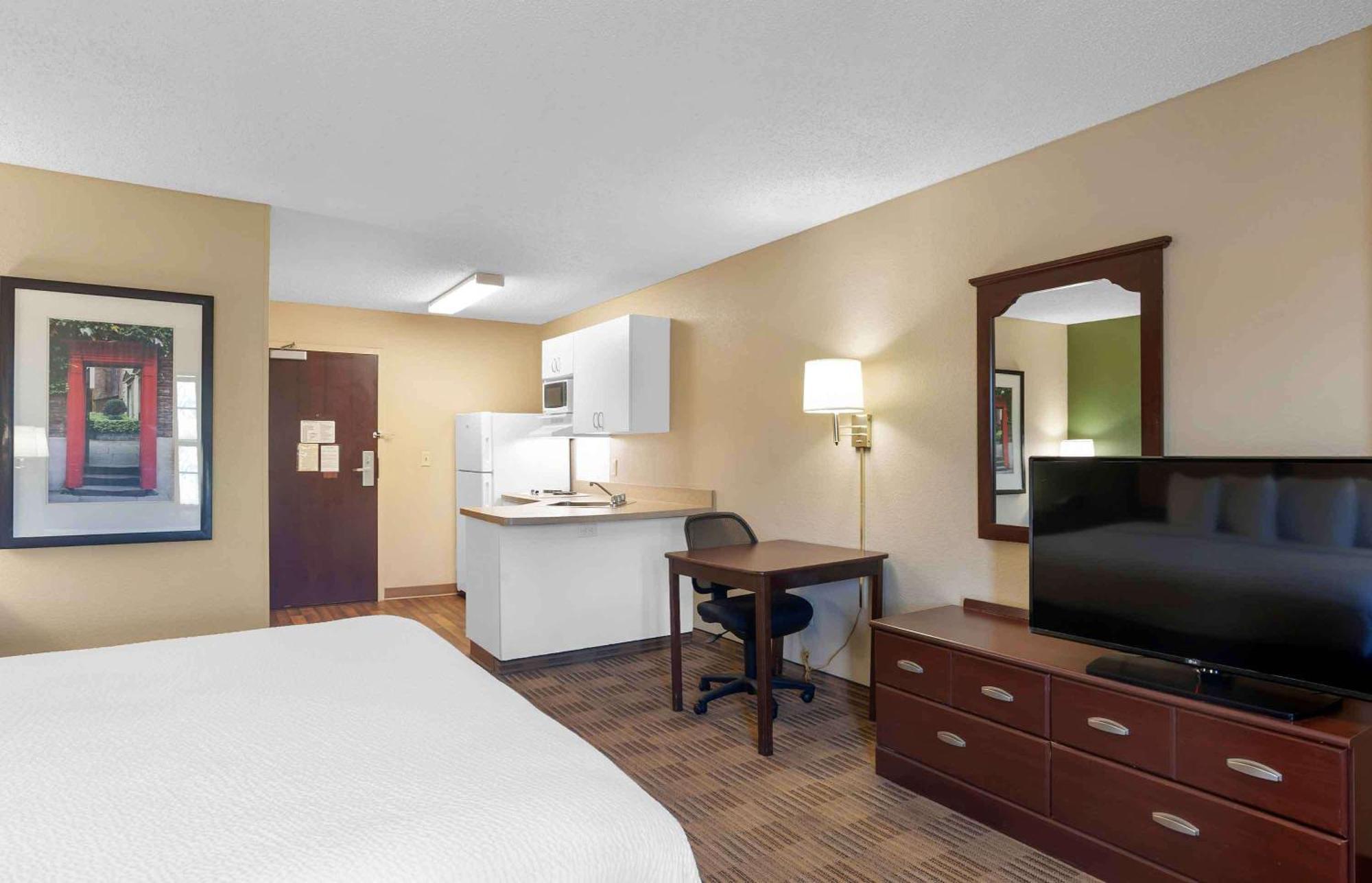 Extended Stay America Select Suites - Raleigh - Cary - Regency Parkway South מראה חיצוני תמונה