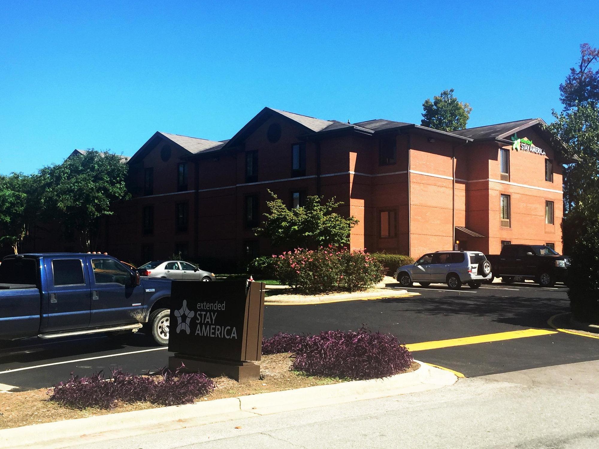 Extended Stay America Select Suites - Raleigh - Cary - Regency Parkway South מראה חיצוני תמונה