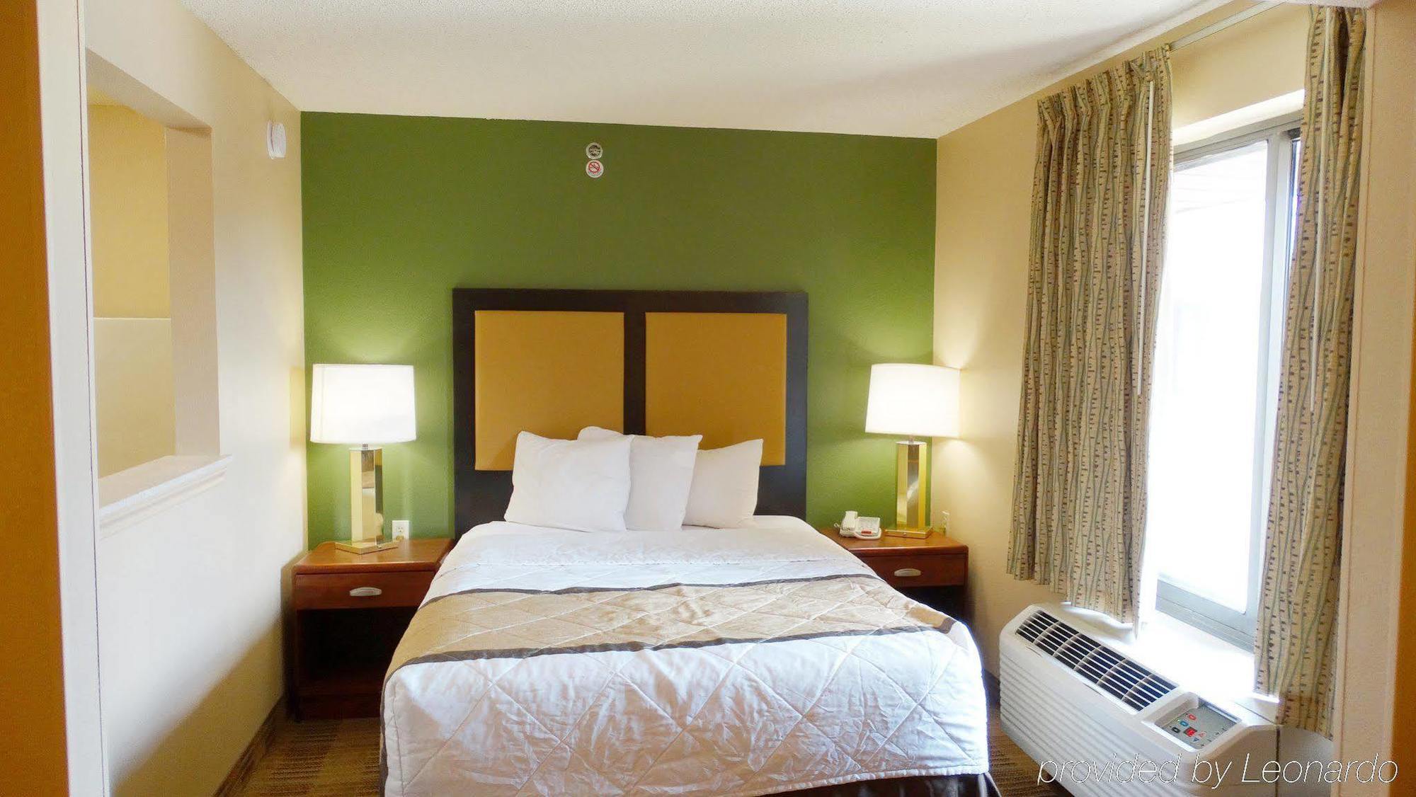 Extended Stay America Select Suites - Raleigh - Cary - Regency Parkway South מראה חיצוני תמונה