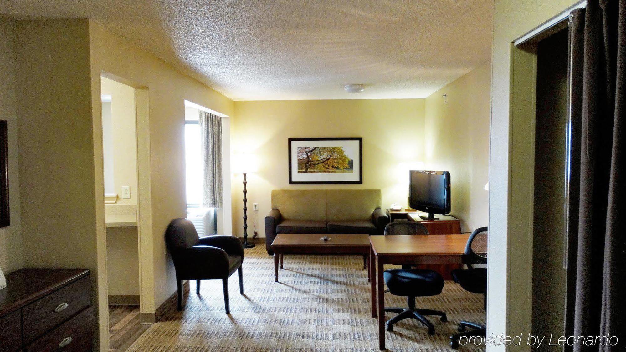 Extended Stay America Select Suites - Raleigh - Cary - Regency Parkway South מראה חיצוני תמונה